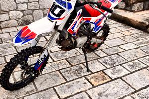 Lem motor pitbike 160cc 4t