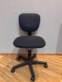 Sedia da ufficio regolabile - schienale ergonomico