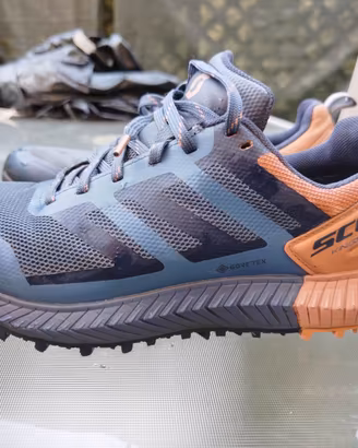 Scarpe escursione