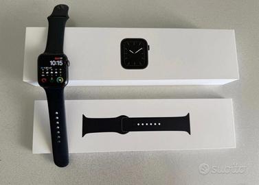 Apple Watch Series 5 44mm GPS + Cellular
