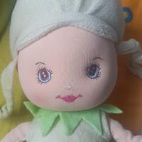 Morbida bambola in stoffa