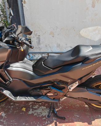 Honda Forza 750 Special Ediction