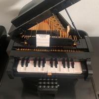 Lego pianoforte e logo rolling stone