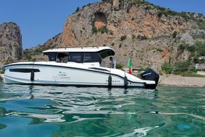 “Artis” Navan C30 con 2X225 Hp Mercury