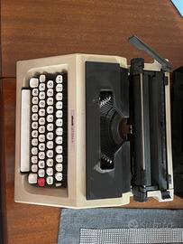 Macchina da scrivere olivetti lettera 41