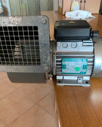 Vortice aspiratore centrifugo 220v nuovo