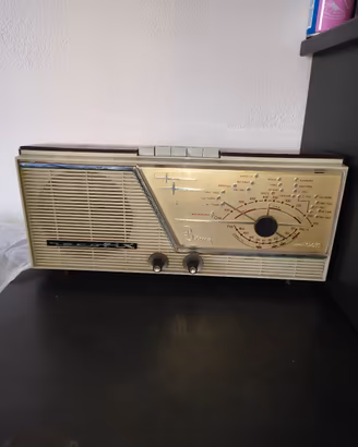 Radio vintage anni 60 a valvole, Bema mod. 26/10
