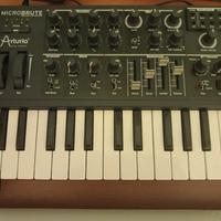 Sintetizzatore Arturia Microbrute 