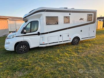 Camper semintegrale Laika Ecovip 4009