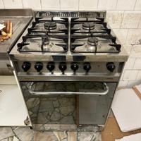 Piano cottura e forno a gas