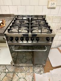 Piano cottura e forno a gas