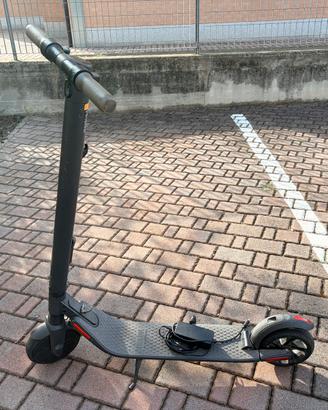 Monopattino  Ninebot ES2
