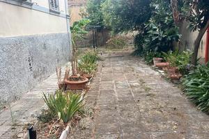 Posto auto per 2 macchine - civitavecchia