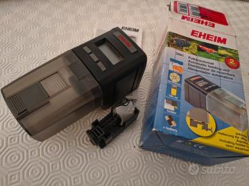 Distributore automatico per acquario/terrario