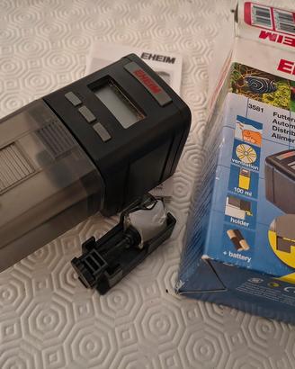 Distributore automatico per acquario/terrario