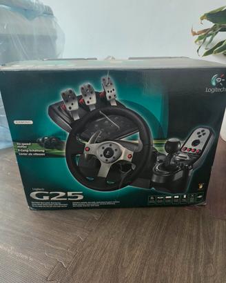 Logitech G25 completo con cambio e pedaliera