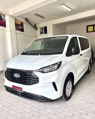Ford Transit Custom 9 posti