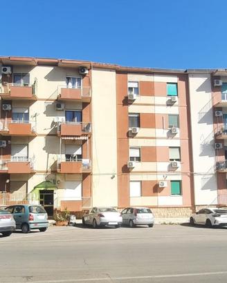 3 VANI E MEZZO VIALE REGIONE PRESSI BONAGIA