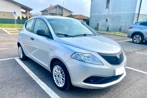 Lancia Ypsilon 1.2 Benz 2018 neo patentati