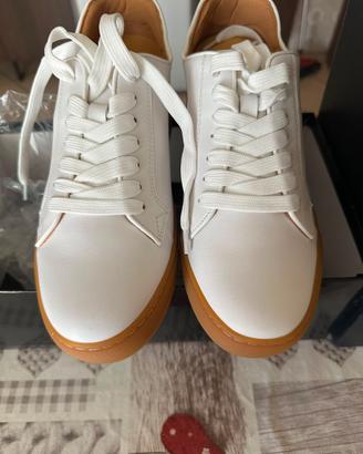 Scarpe bianche