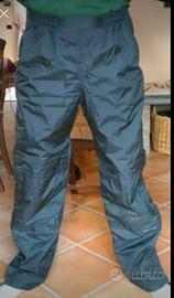 pantaloni antipioggia