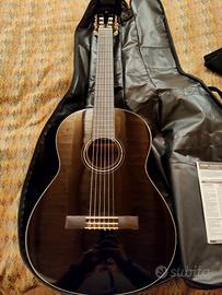 Chitarra classica Yamaha C40 con custodia