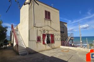 VILLA CON VISTA PANORAMICA ZONA PIGNE DON FABRIZIO