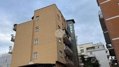 3 LOCALI A ROMA