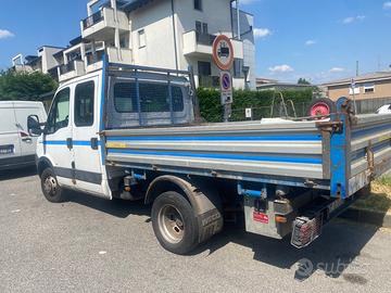 IVECO DAYLI ribaltabile doppia cabina