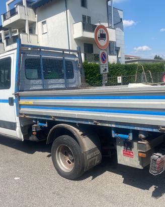 IVECO DAYLI ribaltabile doppia cabina
