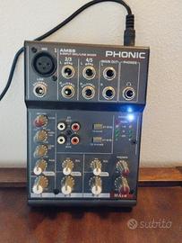 Mixer Phonic AM55 con Jack