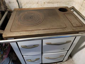 Stufa "La Sovrana" Anni '50