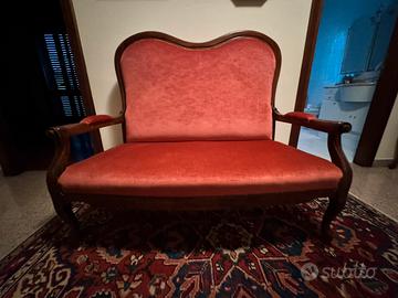 Divano vintage in velluto – elegante