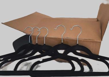 gruccia in velluto con porta pantaloni 