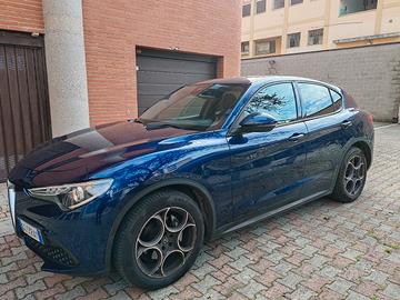 Stelvio 2.2 Turbo 160 cv AT8 RWD Business (2020) 
