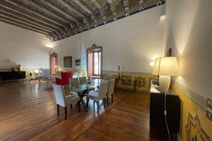 P.zza Bologni:signorile appartamento arredato