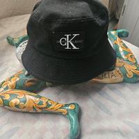 cappello nero nuovo mai usato CALVIN CLAIN