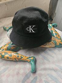 cappello nero nuovo mai usato CALVIN CLAIN
