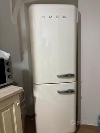 Frigo smeg vintage crema. Smeg  !