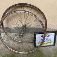 Coppia di ruote MAVIC con tubolari VITTORIA.
