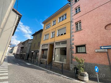 Appartamento, deposito, Ufficio