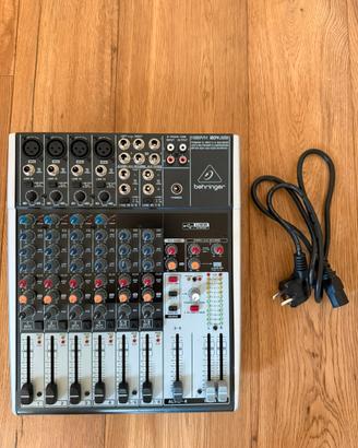 BEHRINGER Xenyx 1204 USB (Mixer 12 ingressi)