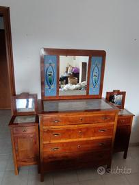 Comó e comodini in arte povera