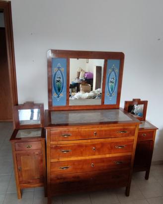 Comó e comodini in arte povera