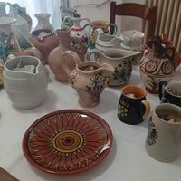 Caraffe e piatti decorazione