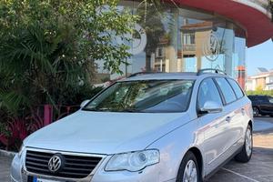 Volkswagen Passat 2.0 TDI DPF Var. Comfortline