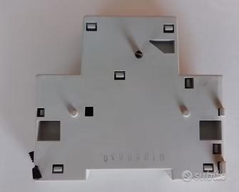 Sganciatore di minima tensione