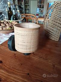 Lampada da comodino a parete