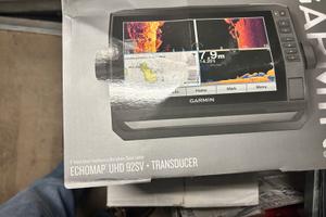 Gps plotter nautico UHD 92SV +trasduttore GT 56UHD