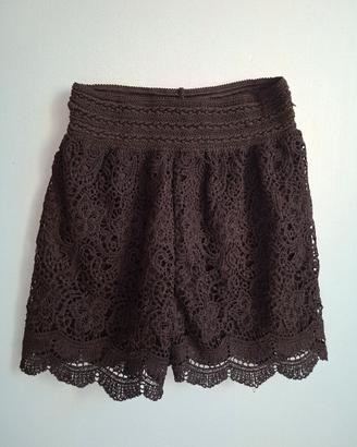 Pantaloncini neri a vita alta 
